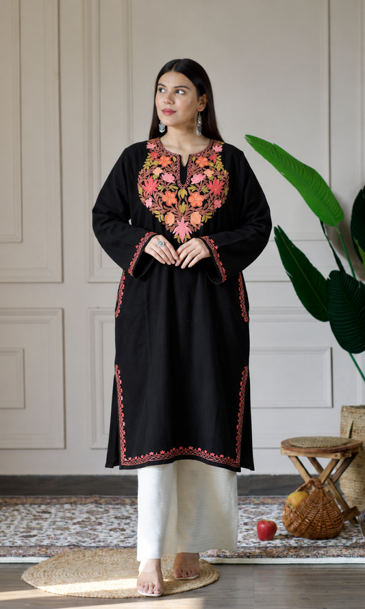 Black Saffron Rose Aari Embroidered Fine Cashmilon Pheran
