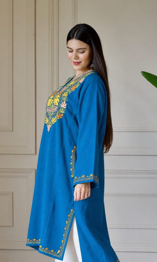Blue Vibrant Aari Embroidered Fine Cashmilon Pheran