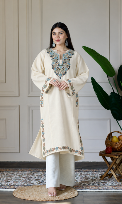 Ivory Sage Bloom Aari Embroidered Fine Cashmilon Pheran