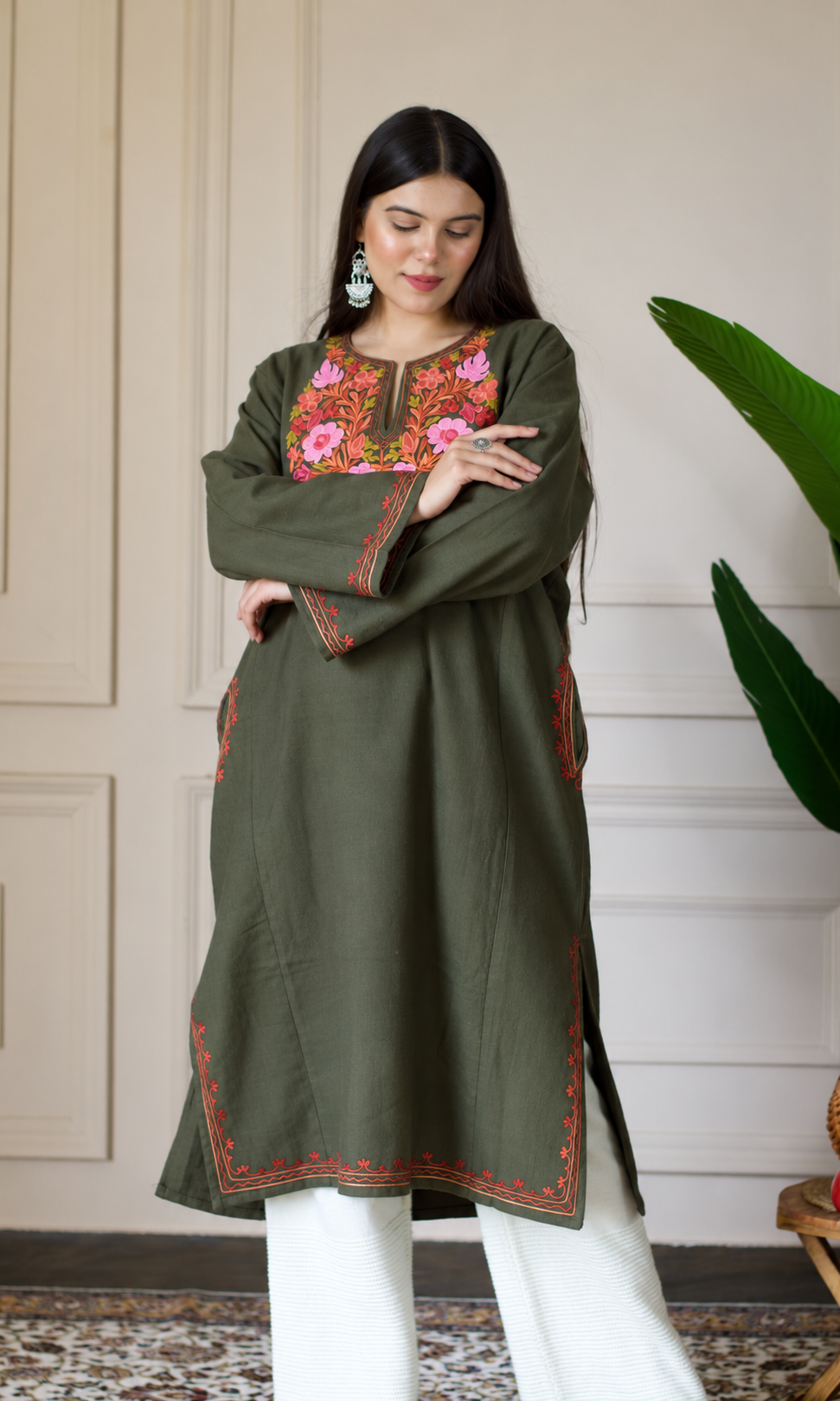 Dark Olive Blush Aari Embroidered Fine Cashmilon Pheran