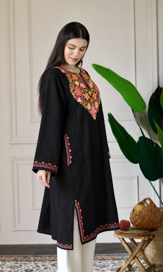 Black Saffron Rose Aari Embroidered Fine Cashmilon Pheran