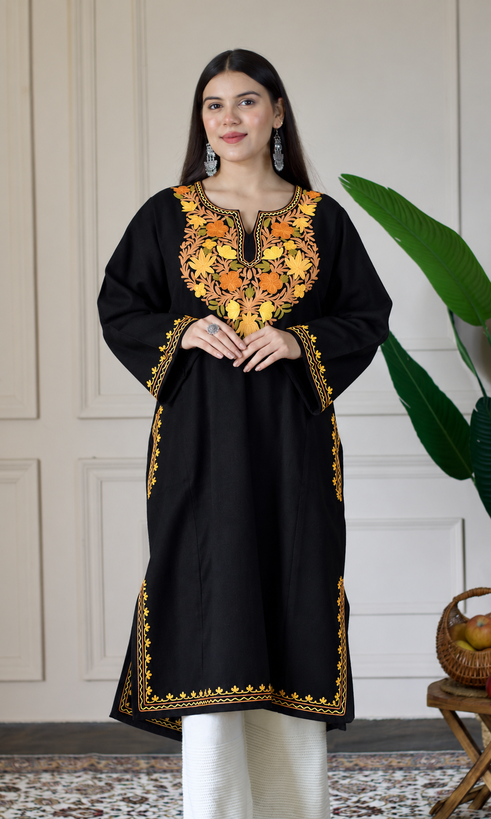Ember Bloom Black Aari Embroidered Fine Cashmilon Pheran