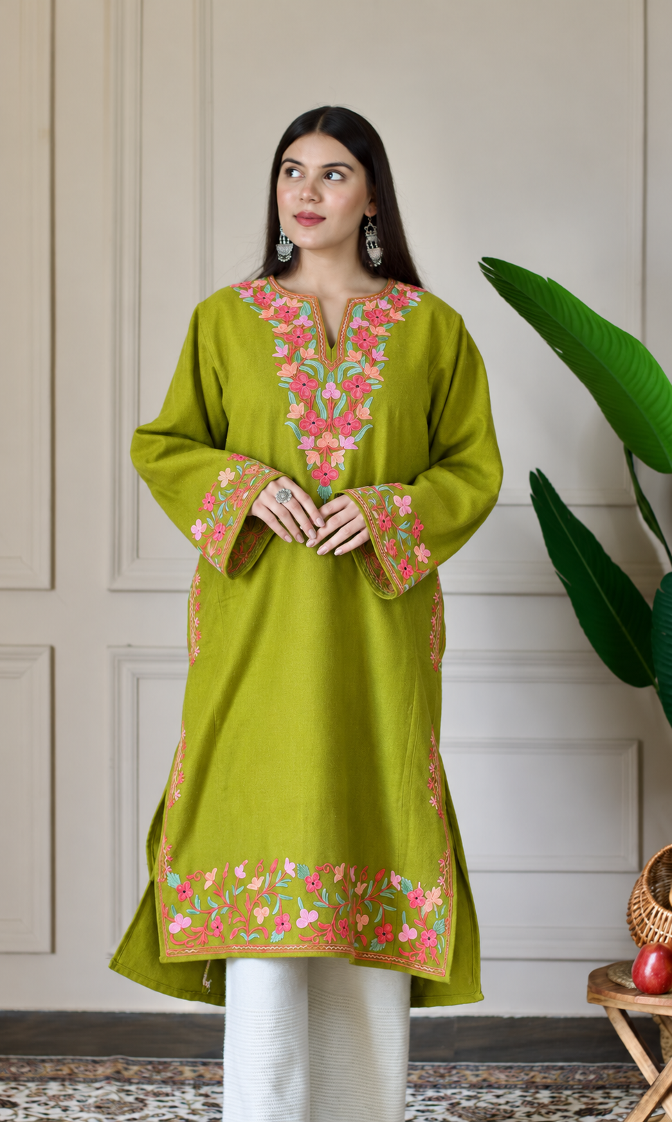 Lime Rosé Garden Aari Embroidered Fine Cashmilon Pheran