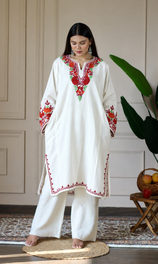 Crimson Bloom White Aari Embroidered Fine Cashmilon Pheran