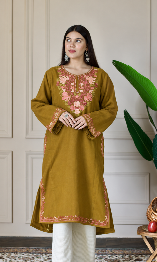 Deep Mustard Rose Ember Aari Embroidered Fine Cashmilon Pheran