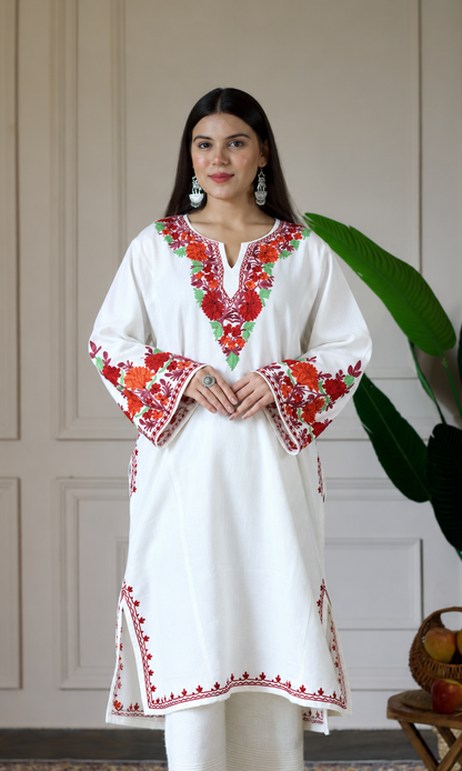 Crimson Bloom White Aari Embroidered Fine Cashmilon Pheran