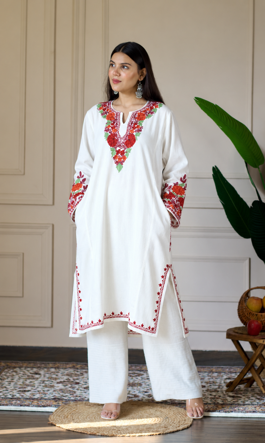 Crimson Bloom White Aari Embroidered Fine Cashmilon Pheran