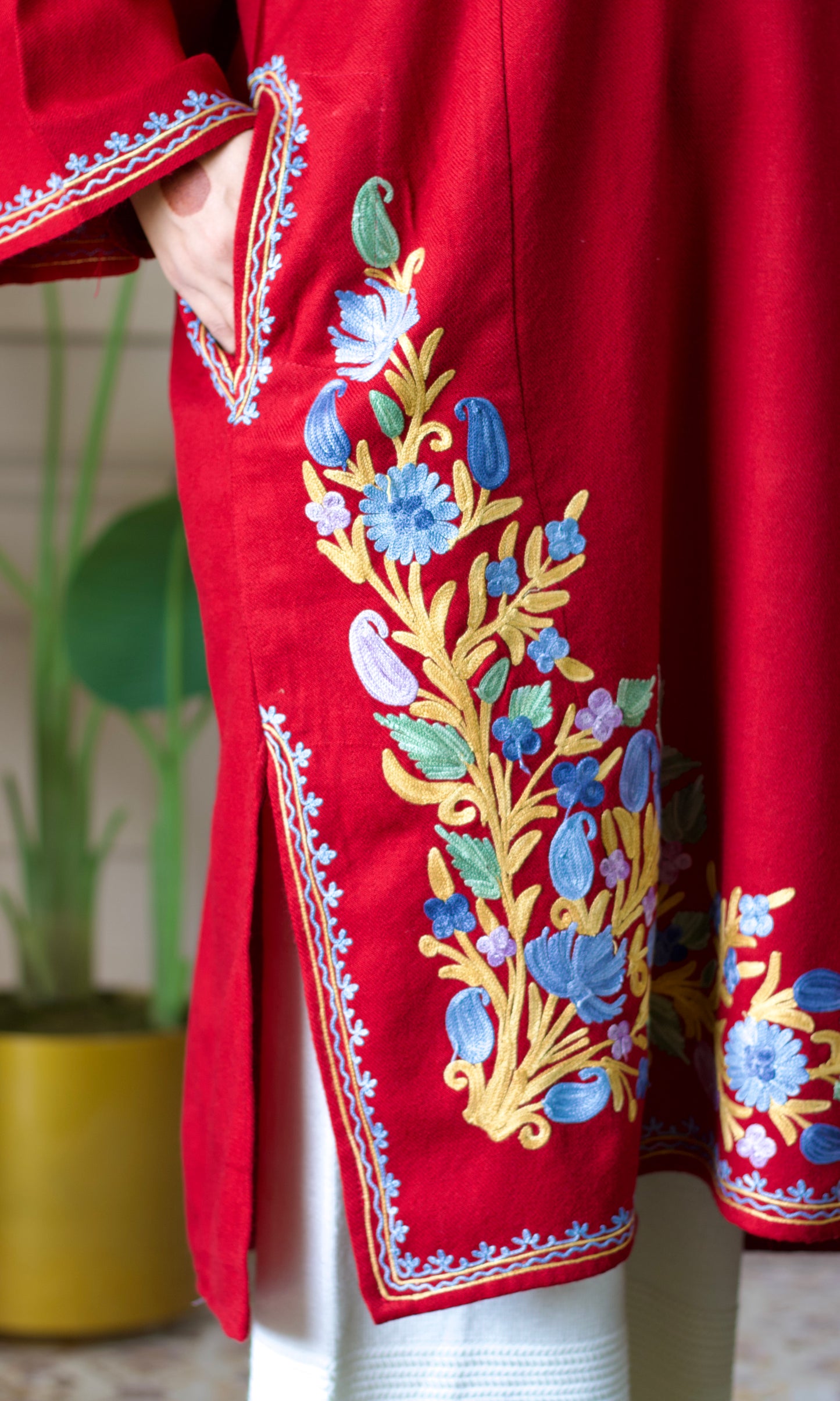 Ruby Bloom Aari Embroidered Fine Cashmilon Pheran