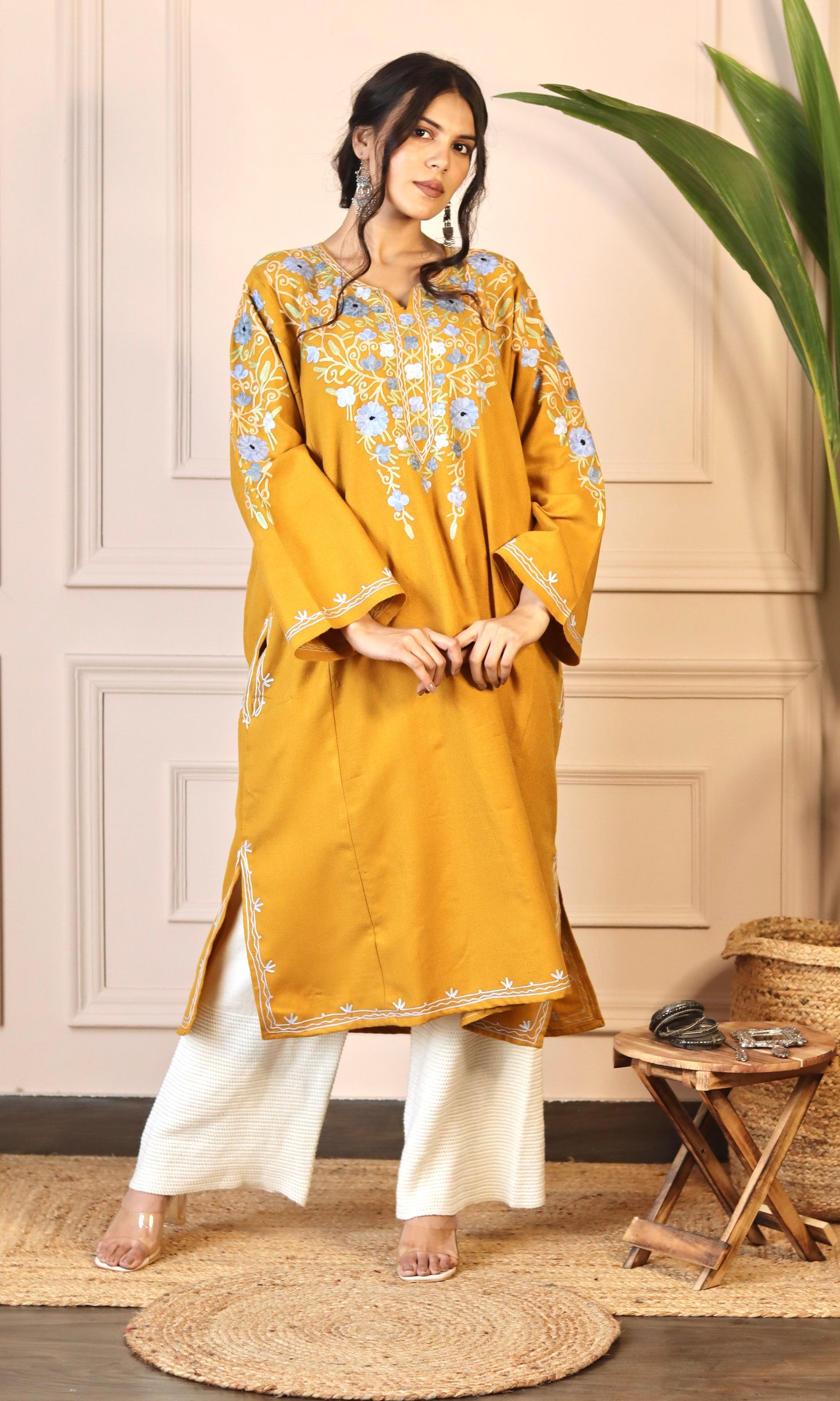 Yellow Aari Embroidered Fine Cashmilon Pheran