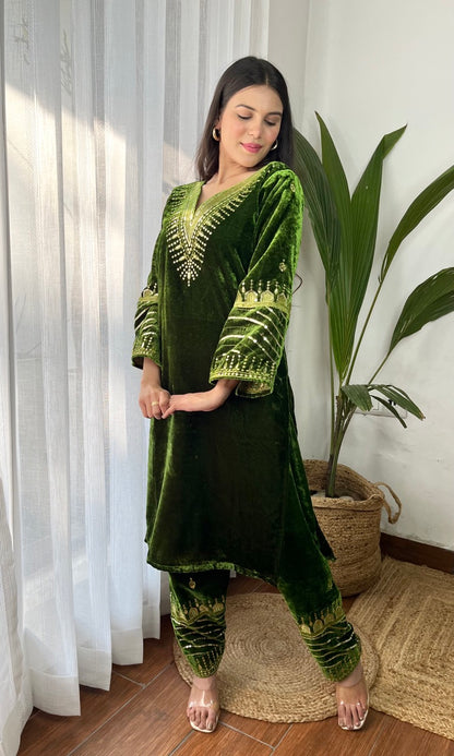 Mehendi Green Velvet Suit with Flowing Dupatta