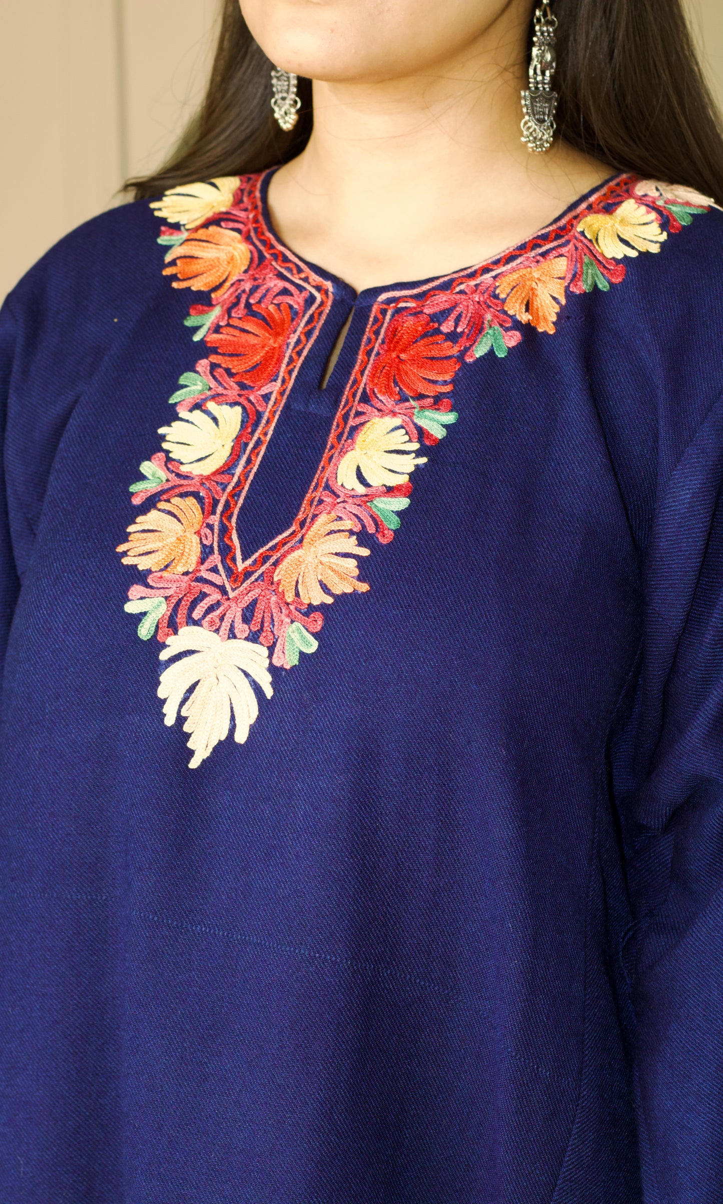 Evening Hues Aari Embroidered Navy Fine Cashmilon Pheran