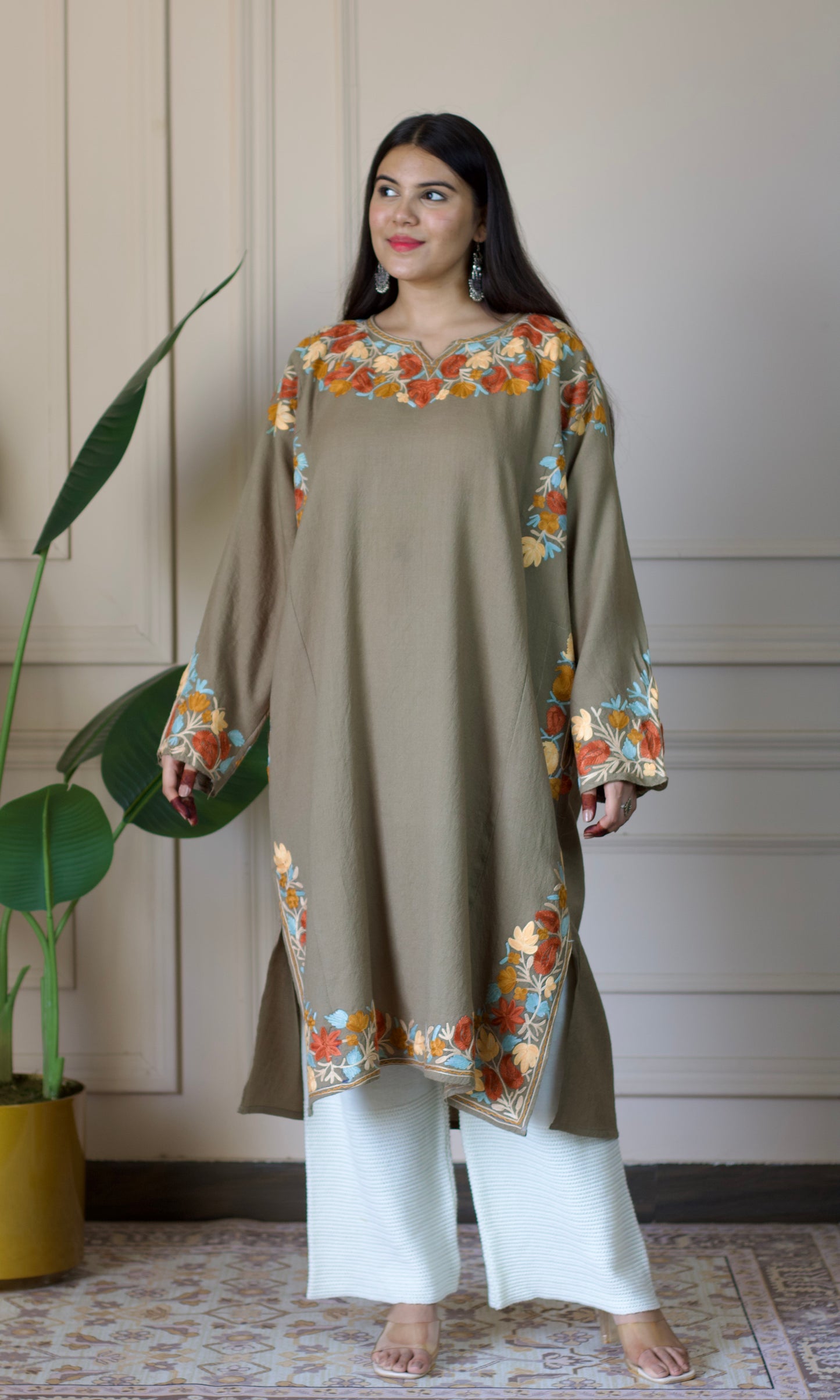 Beige Aari Embroidered Wool Pheran