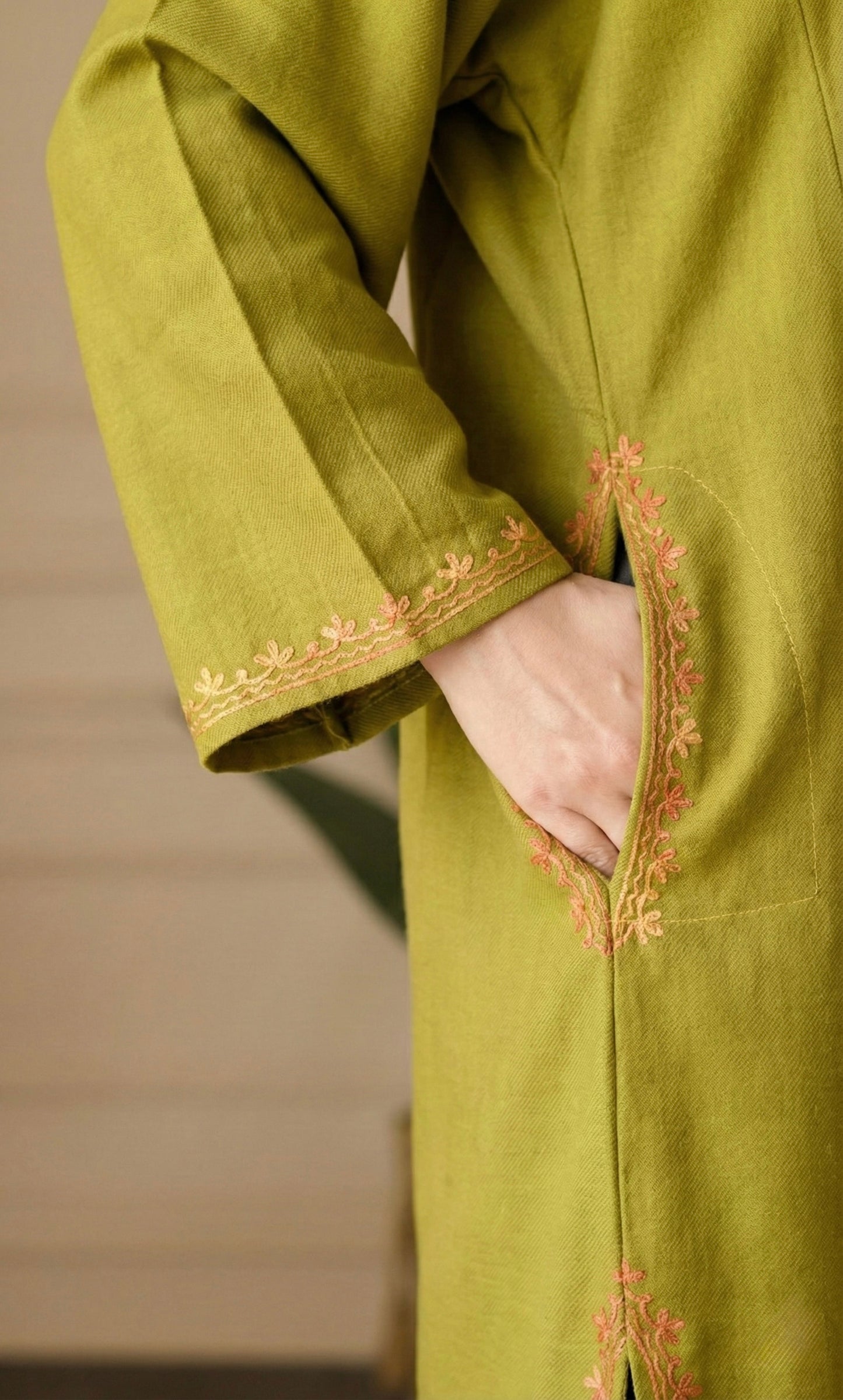 Mehendi Saffron Bloom Aari Embroidered Fine Cashmilon Pheran