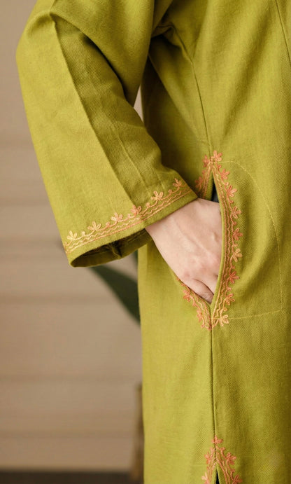 Mehendi Saffron Bloom Aari Embroidered Fine Cashmilon Pheran