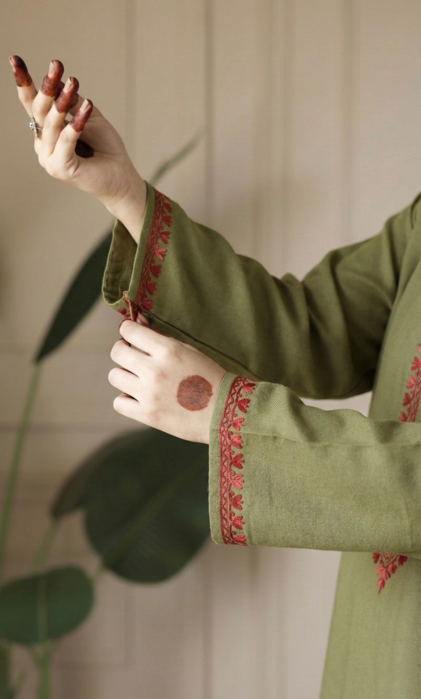 Blush Glow Sage Kashmiri Aari Embroidered Fine Cashmilon Short Kurti