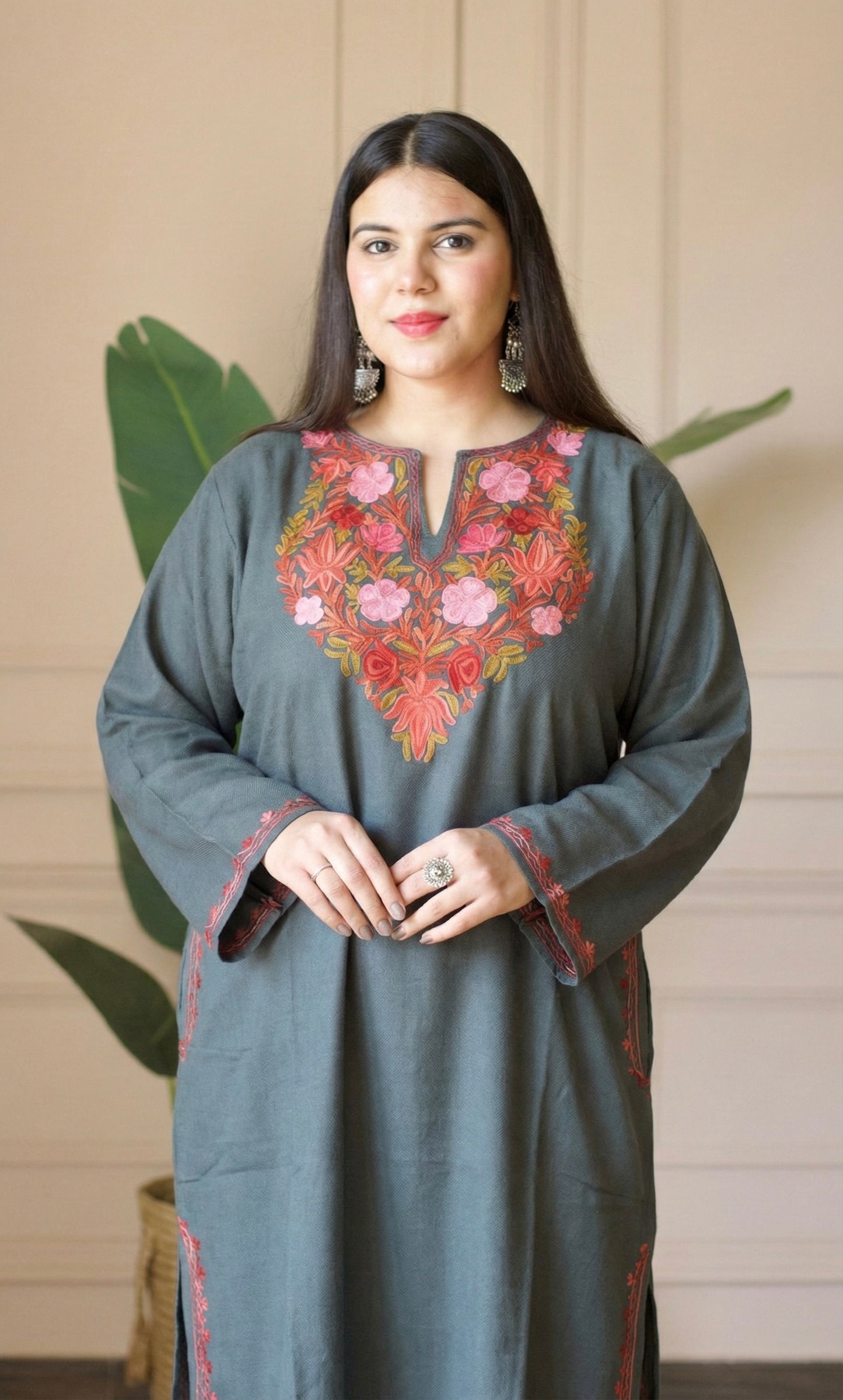 Peach Rose Bloom Grey Aari Embroidered Fine Cashmilon Pheran