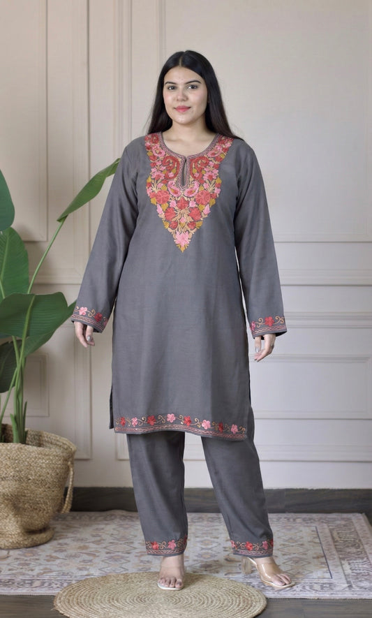 Soft Aubergine Kashmiri Aari Woollen Co-ord Set – Blush Glow