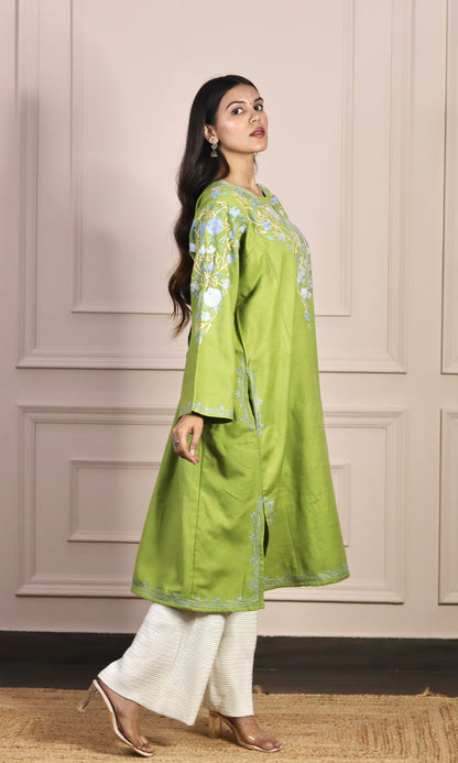 Light Green Aari Embroidered Fine Cashmilon Pheran