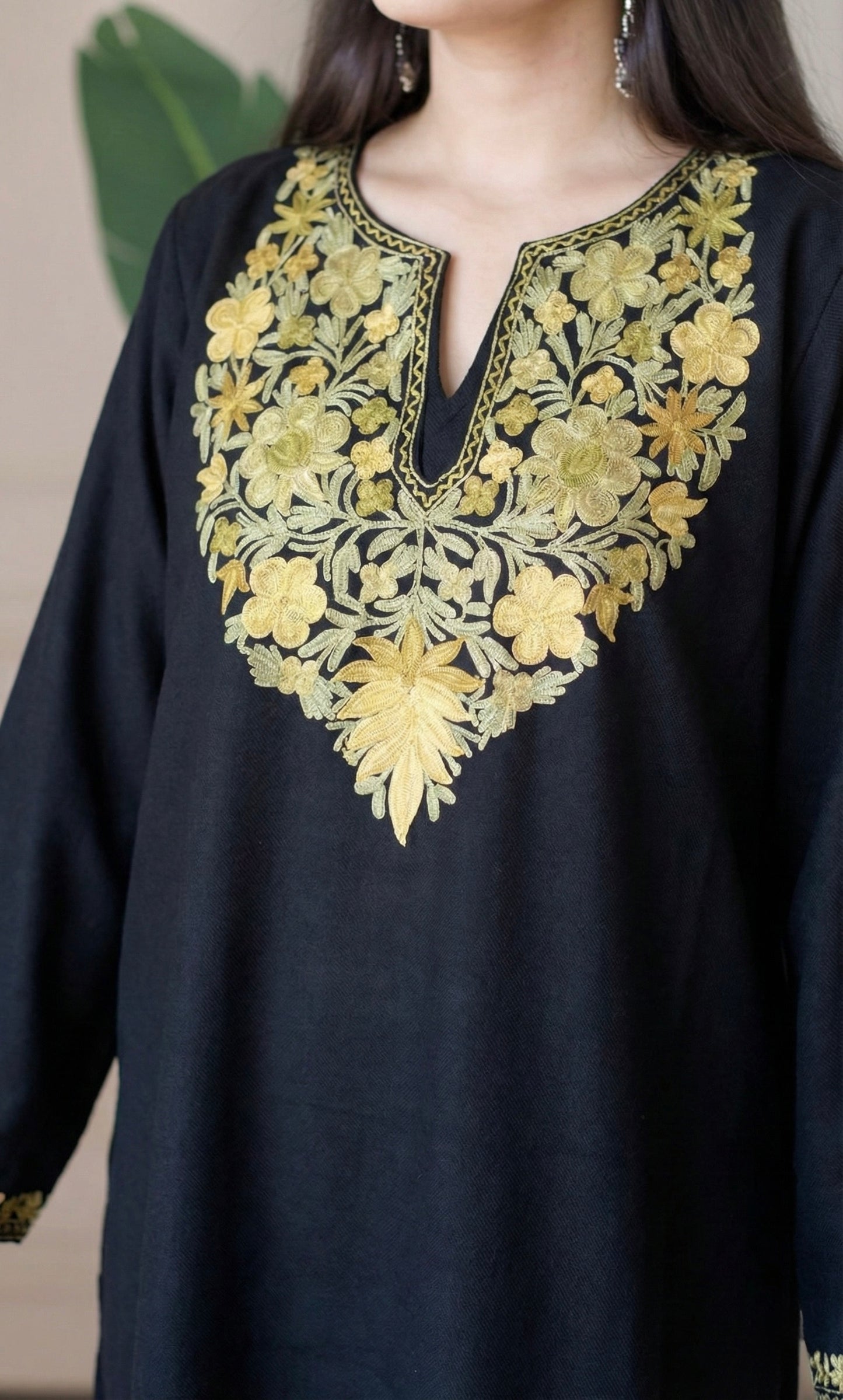 Black Sage Gold Aari Embroidered Fine Cashmilon Pheran