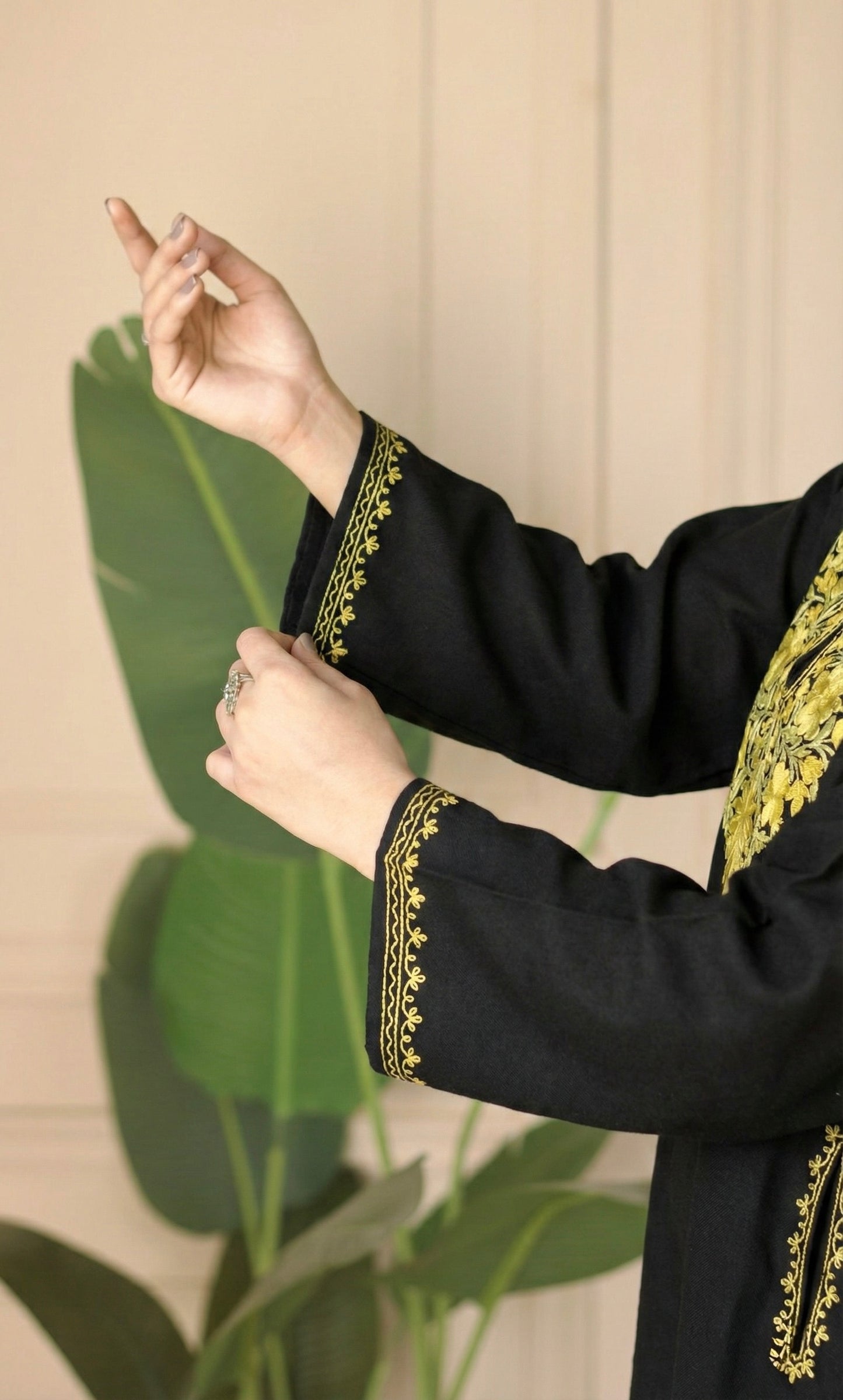 Black Sage Gold Aari Embroidered Fine Cashmilon Pheran