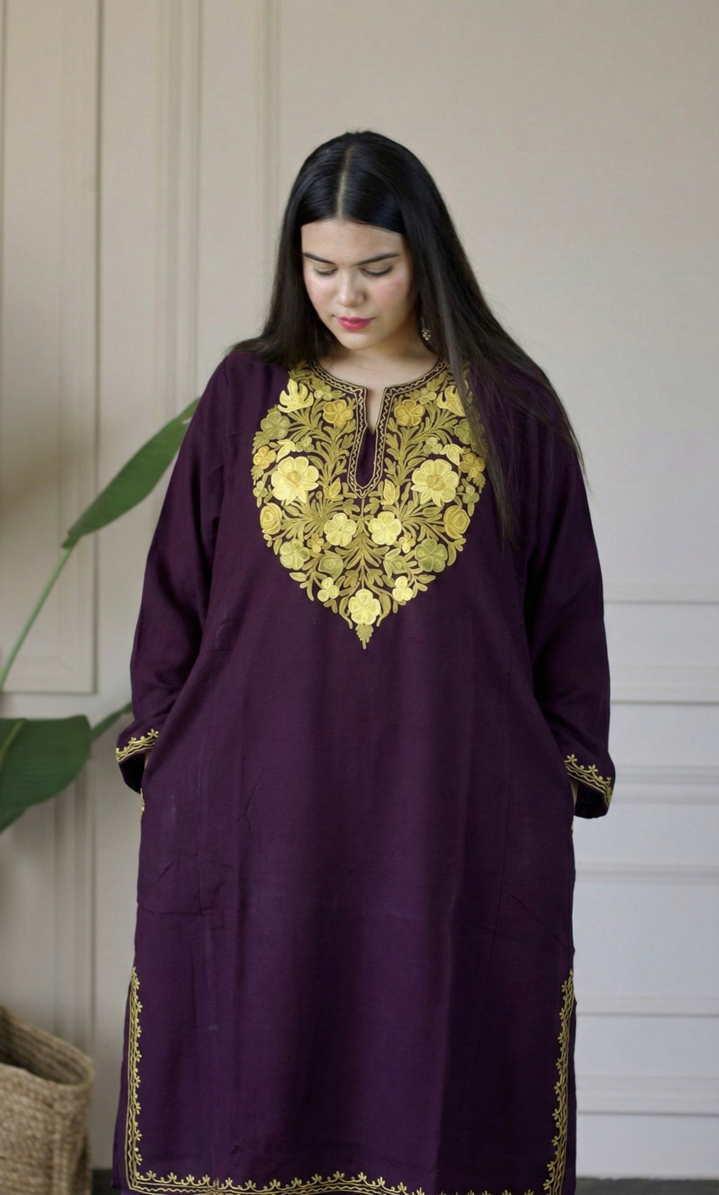 Wine Sage Gold Aari Embroidered Fine Cashmilon Pheran