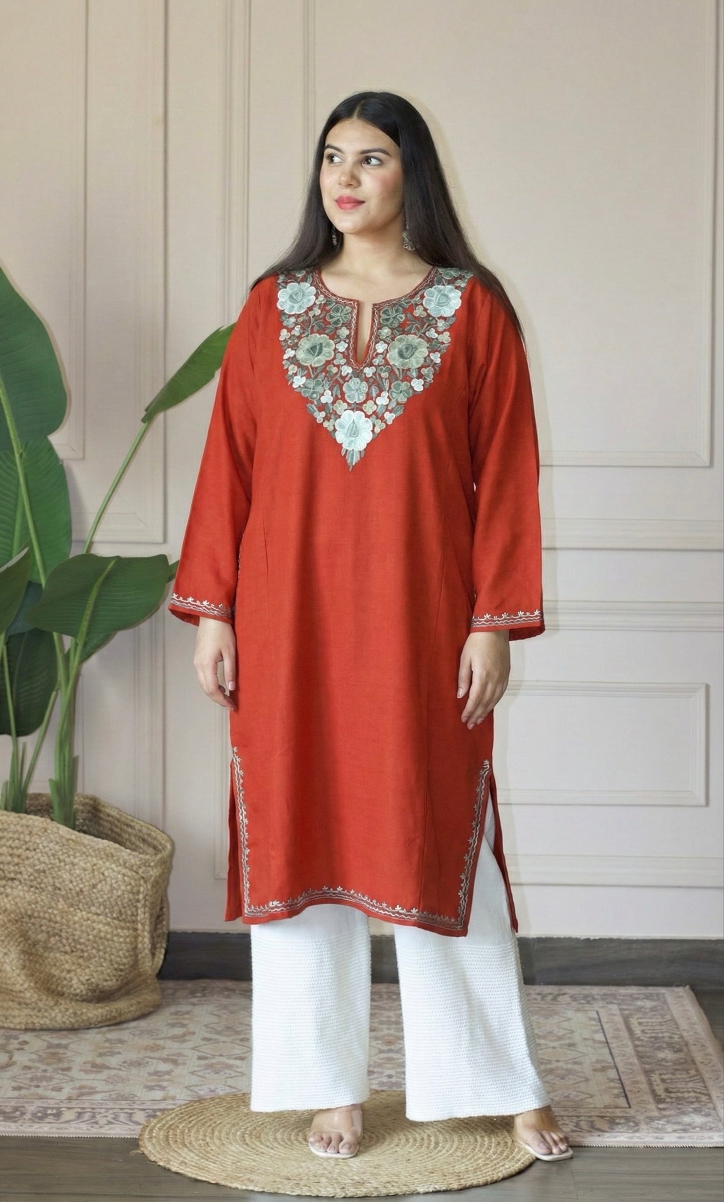 Red Mint Aari Embroidered Fine Cashmilon Pheran