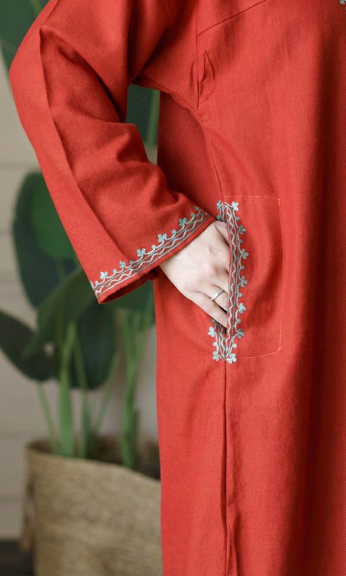 Red Mint Aari Embroidered Fine Cashmilon Pheran