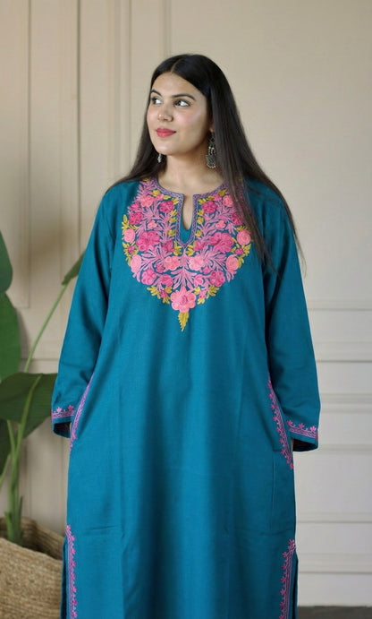 Sea Green Rose Aari Embroidered Fine Cashmilon Pheran