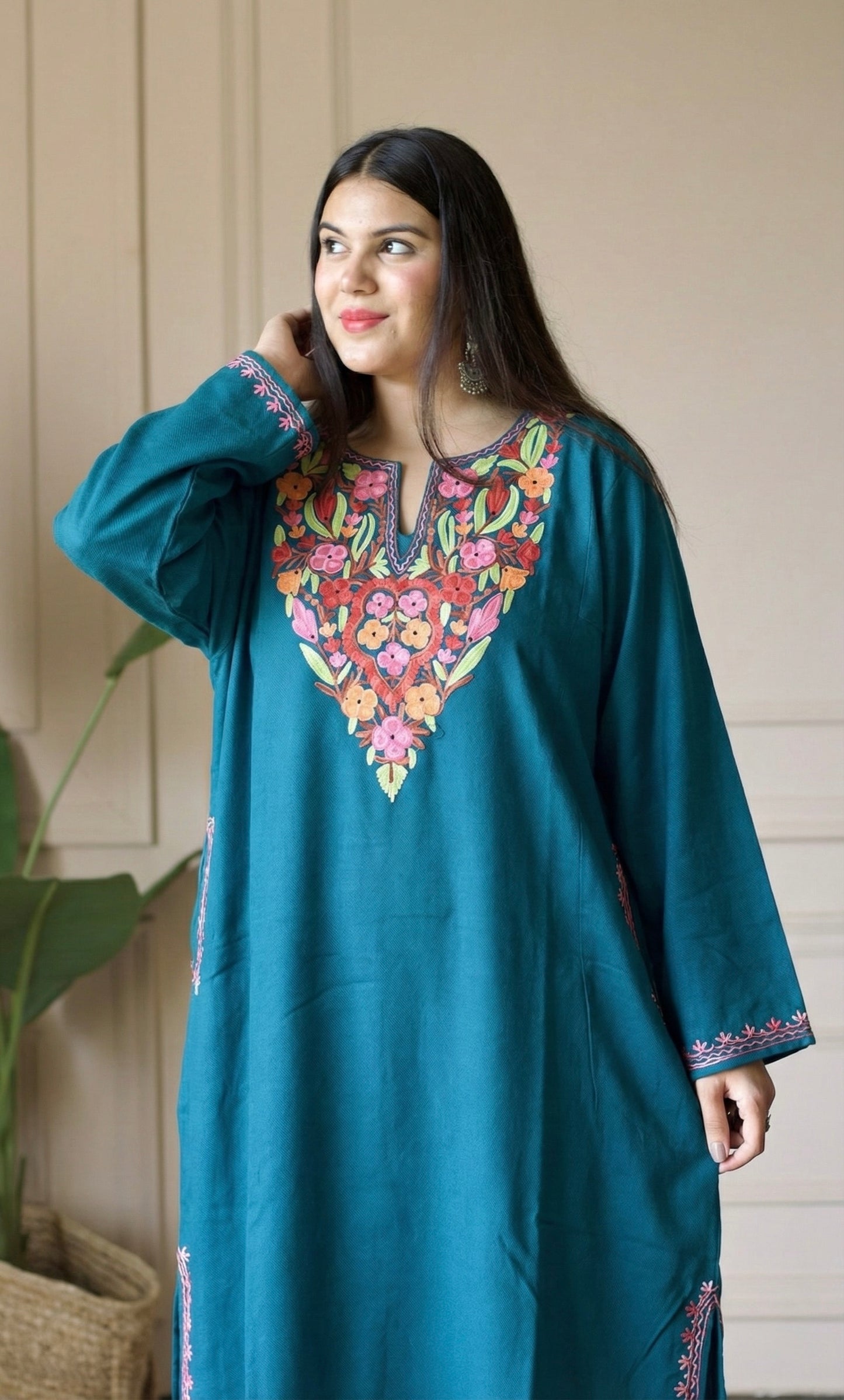 Sea Green Multi Aari Embroidered Fine Cashmilon Pheran