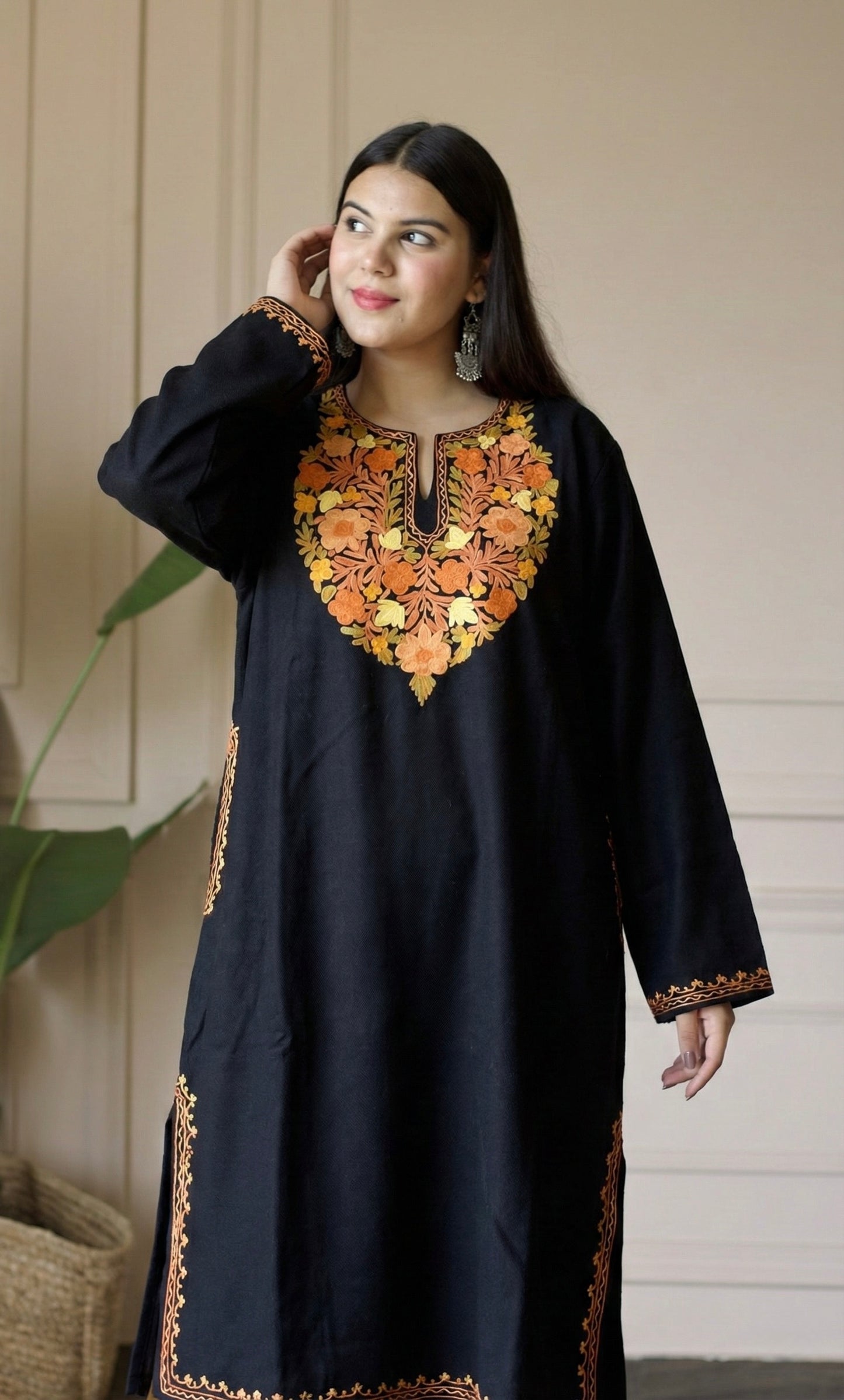 Ember Bloom Black Aari Embroidered Fine Cashmilon Pheran