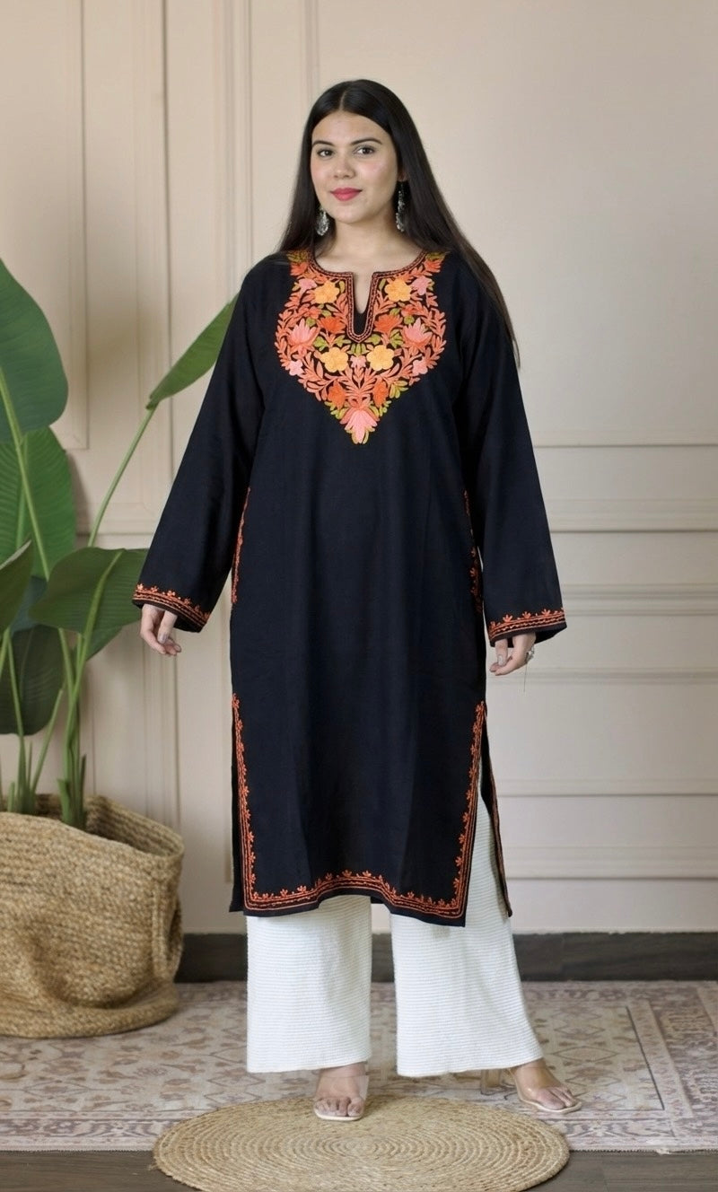 Black Saffron Bloom Aari Embroidered Fine Cashmilon Pheran