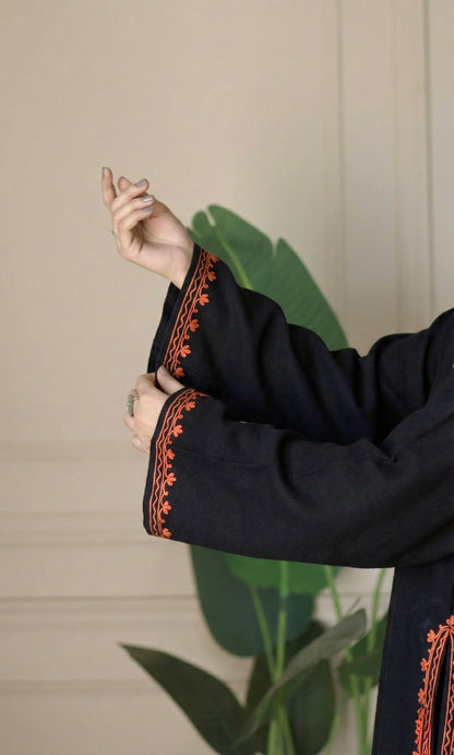 Black Saffron Bloom Aari Embroidered Fine Cashmilon Pheran