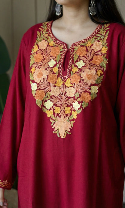 Crimson Saffron Bloom Aari Embroidered Fine Cashmilon Pheran