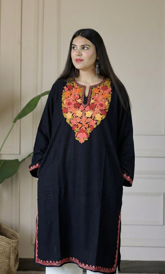 Ember Rose Black Aari Embroidered Fine Cashmilon Pheran