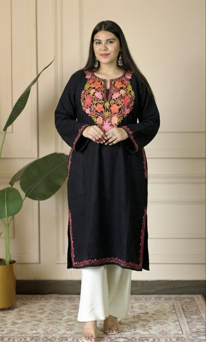 Black Saffron Rose Aari Embroidered Fine Cashmilon Pheran
