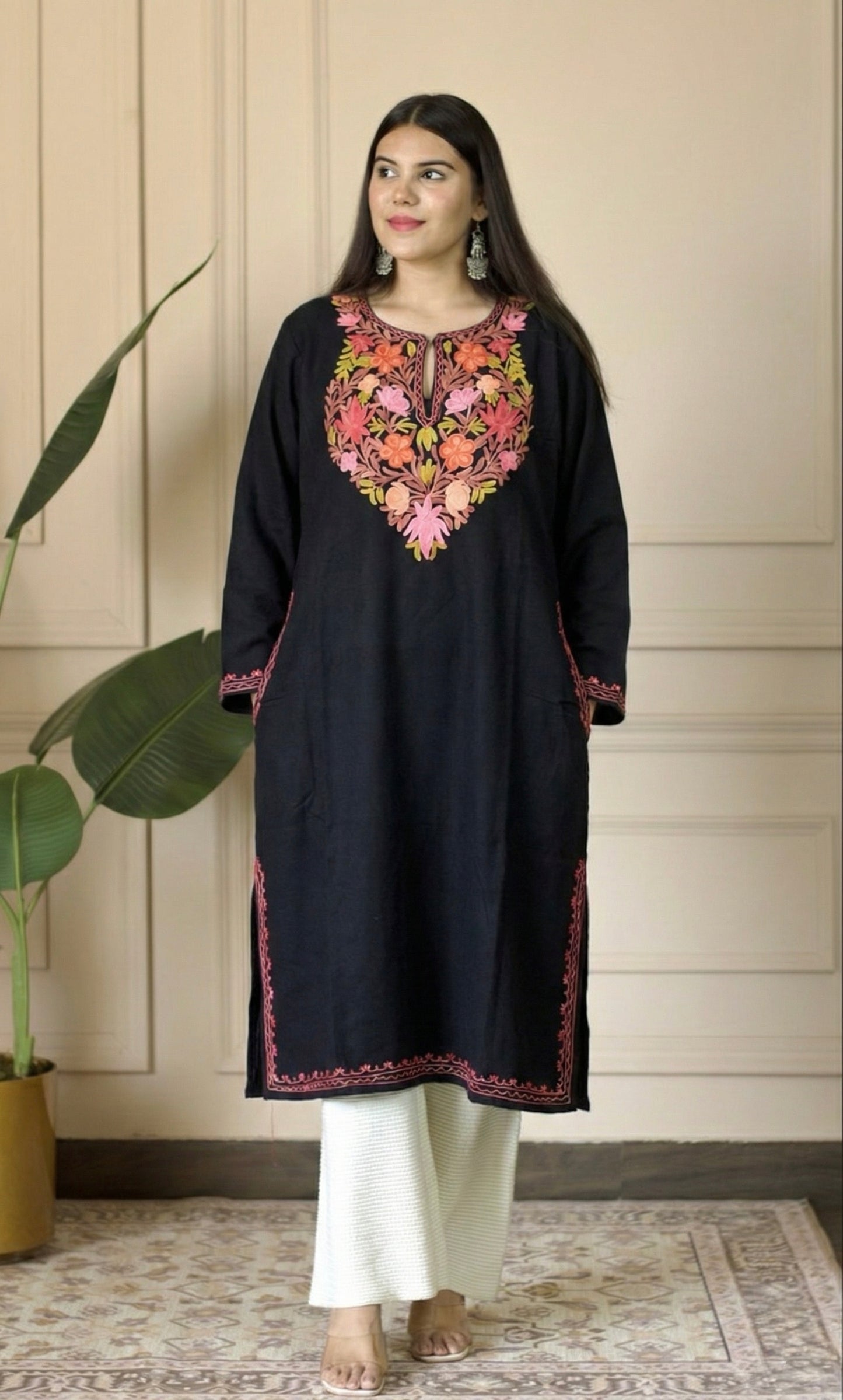 Black Saffron Rose Aari Embroidered Fine Cashmilon Pheran