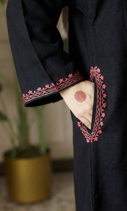 Black Saffron Rose Aari Embroidered Fine Cashmilon Pheran