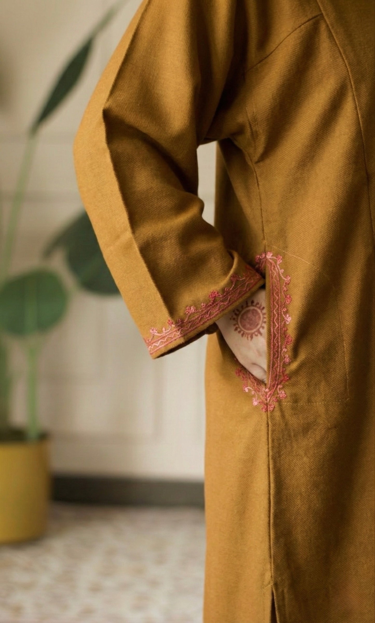 Deep Mustard Rose Ember Aari Embroidered Fine Cashmilon Pheran