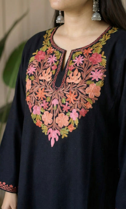 Sunset Bloom Black Aari Embroidered Fine Cashmilon Pheran