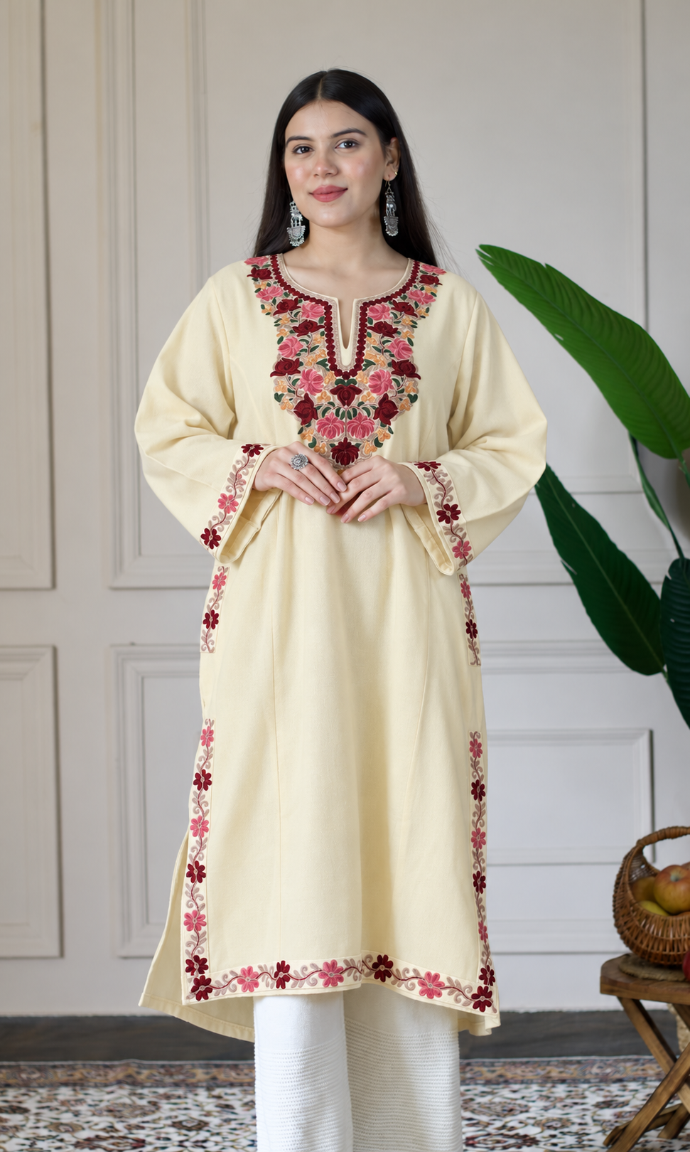 Pastel Yellow Bloom Aari Embroidered Fine Cashmilon Pheran