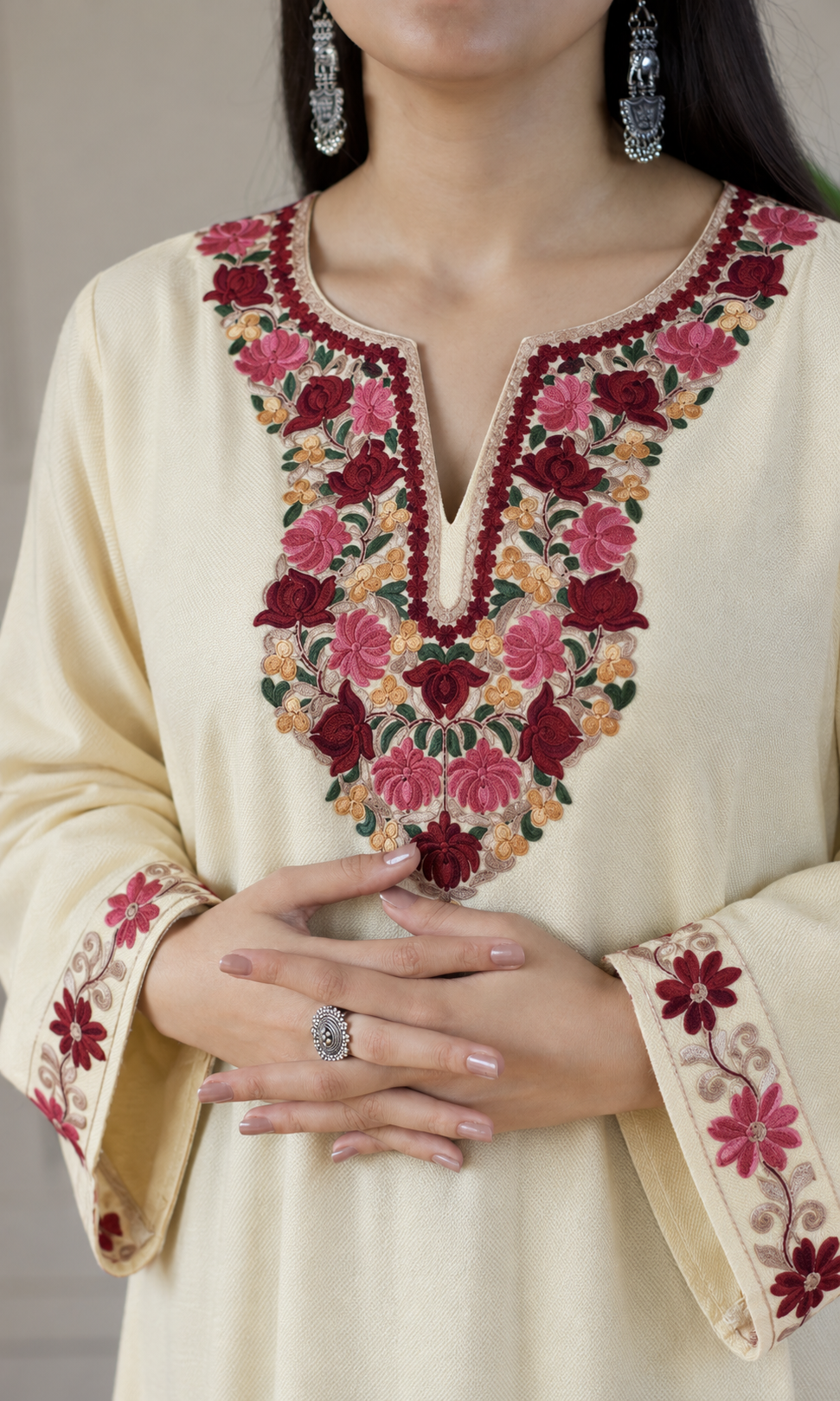 Pastel Yellow Bloom Aari Embroidered Fine Cashmilon Pheran