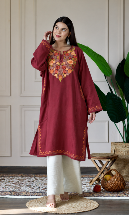 Dusty Rose Bloom Aari Embroidered Fine Cashmilon Pheran