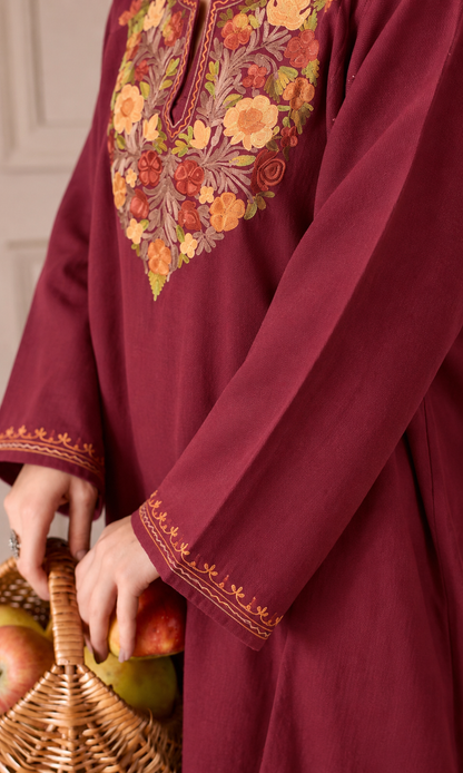 Dusty Rose Bloom Aari Embroidered Fine Cashmilon Pheran