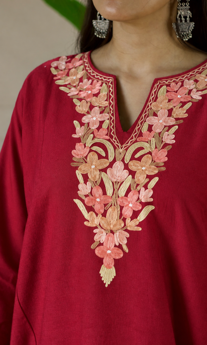 Maroon Rose Gold Aari Embroidered Fine Cashmilon Pheran