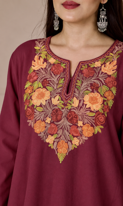 Dusty Rose Bloom Aari Embroidered Fine Cashmilon Pheran