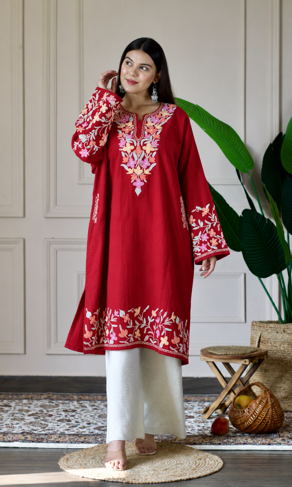 Maroon Sunset Bloom Aari Embroidered Fine Cashmilon Pheran