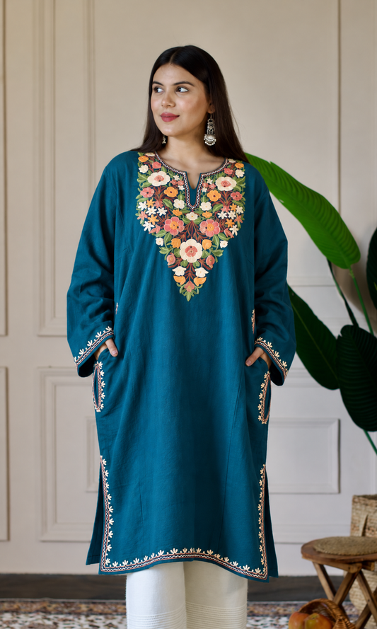 Deep Sea Green Vibrant Aari Embroidered Fine Cashmilon Pheran