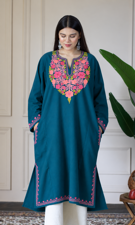 Deep Sea Green Rose Aari Embroidered Fine Cashmilon Pheran