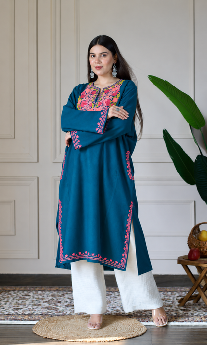 Deep Sea Green Rose Aari Embroidered Fine Cashmilon Pheran